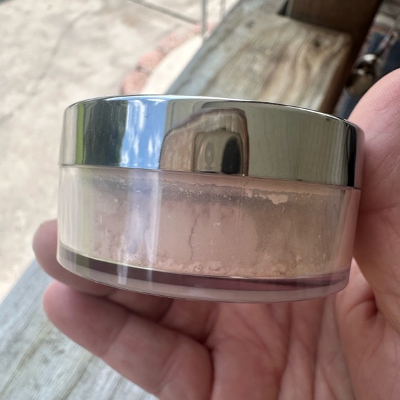 Mary Kay Loose Setting Mineral Powder Foundation Ivory 0.5 - Picture 1 of 4